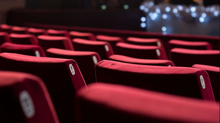Sinema ve Tiyatro Salonları Açılıyor