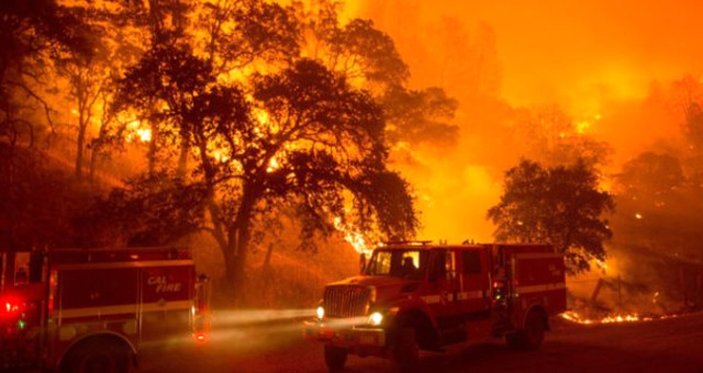 ABD’nin Kaliforniya Eyaletinin 14 Noktasında Büyük Yangın