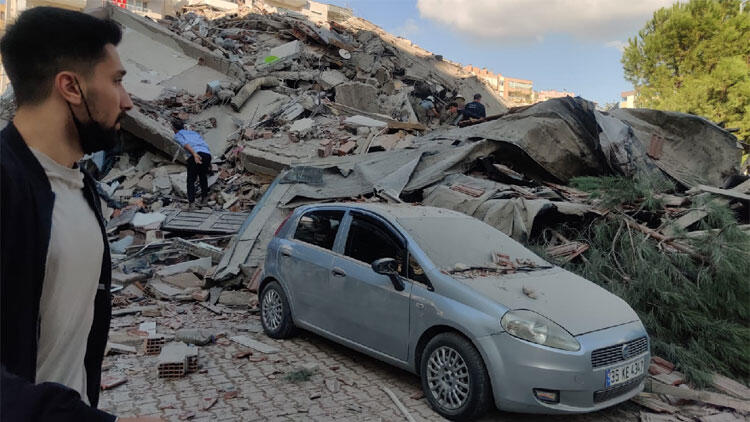 İzmir de Meydana Gelen Deprem Sonrası İlk Bilgiler Gelmeye Başladı