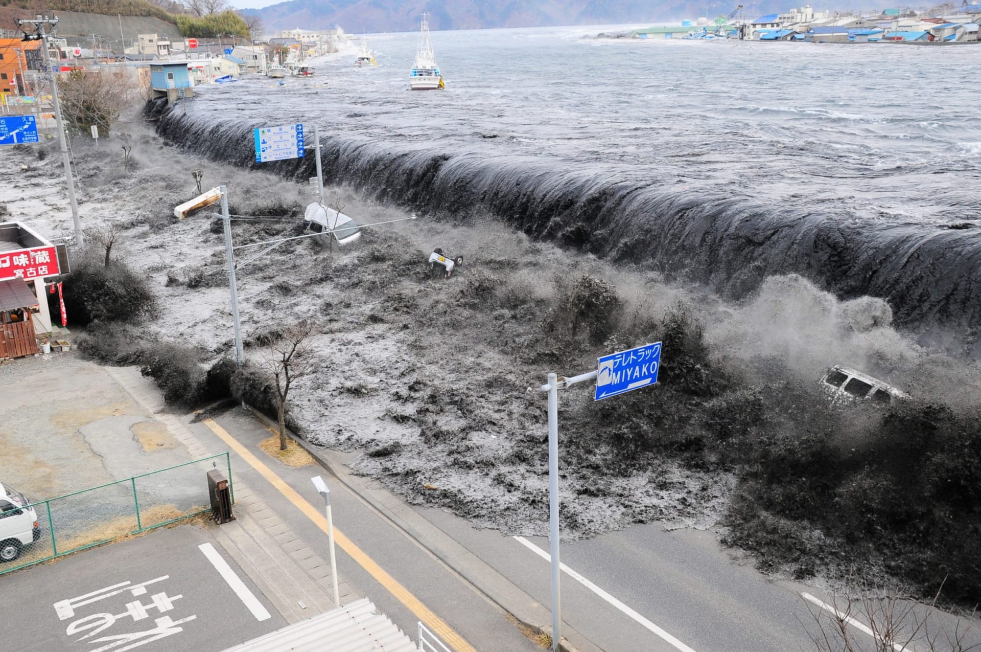 10 Yıl Önceki Deprem Ve Tsunamide Kaybolmuştu…Ceset Kalıntıları Kıyıya Vurdu