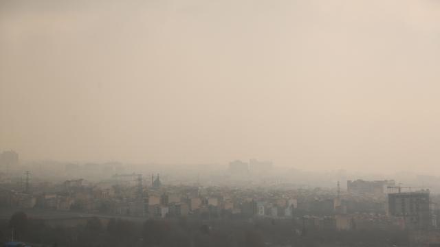 İran’ın hava kirliliği: Eğitim çevrim içi devam edecek