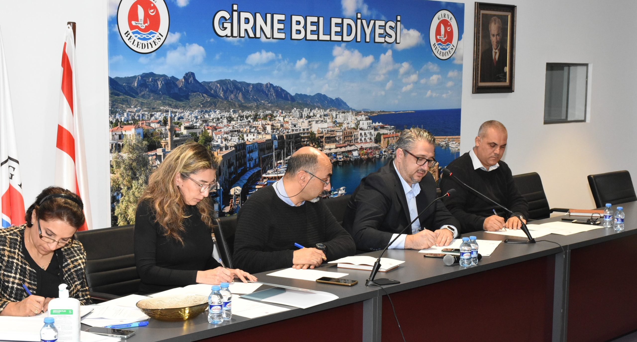 Girne Belediyesi Meclis Toplantısı canlı yayınlandı