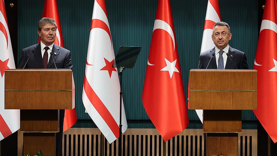 TC Cumhurbaşkanı Yardımcısı Oktay,  Başbakan Üstel ile telefonda görüştü