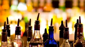 Lefkoşa Kaymakamlığı’ndan alkollü içki satışı yapan işletmelere çağrı