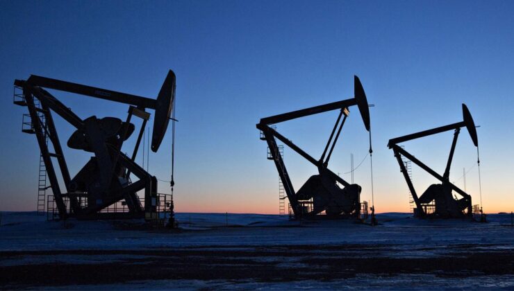 Brent petrolün varil fiyatı yüzde 0,7 azalışla 75,75 dolar oldu
