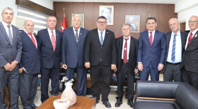 Maliye Bakanı Berova, Türk Barış Kuvvetleri Gaziler Derneği heyetini kabul etti